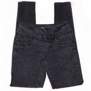 Royalty For Me Jeans. Size 4. Wannabettabutt?